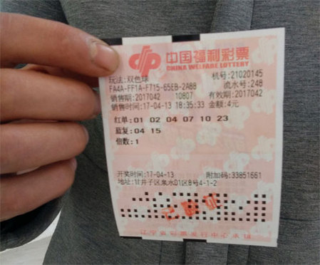 彭昱畅坦言出演漫改作品压力很大。