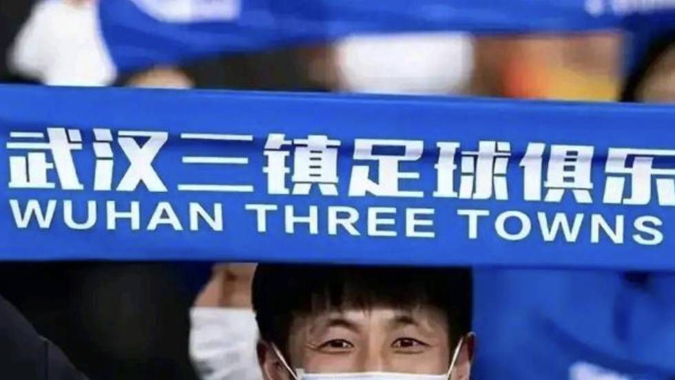《长安的荔枝》观影 马伯庸称雷佳音戏路比头围宽 2025-06-04 6月3日，电视剧《长安的荔枝》在北京举办线下超前观影场。