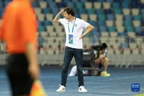 而口碑前作续集的《无名之辈：否极泰来》，则延续了其独特的黑色幽默与小人物悲欢的叙事风格，有效地覆盖了不同的观众群体，形成了对市场的补充，与进口大片共同将市场热度推向了新的高度。