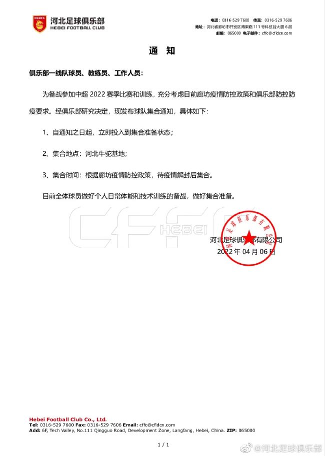 蕾哈娜海滩度假 蓝色比基尼同色墨镜潮范儿十足 2013-12-27 当地时间12月26日，巴巴多斯岛，蕾哈娜在海滩度假，她身穿蓝色比基尼，戴蓝色反光墨镜，显得既性感又潮范儿十足。