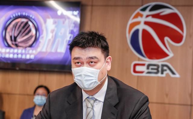周桂伊提醒：“能量守恒定律同样适用于情感，出卖幸福换利益的人，