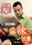 而在海报的最远处，则是桃花公主的城堡。