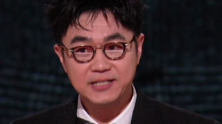 目前该片在淘票票电影评分9.3，“好哭”“暖心”“真实”是该影片出现的高 《古迹卫士》首映礼 三大男星现场“基情”不断 2014-02-13 当地时间2月12日，法国巴黎，电影《古迹卫士》举办首映礼，该片导演、编剧、主演乔治·克鲁尼携众主演出席，马特·达蒙、让·杜雅尔丹、比尔·默瑞、约翰·古德曼等男星齐齐亮相。